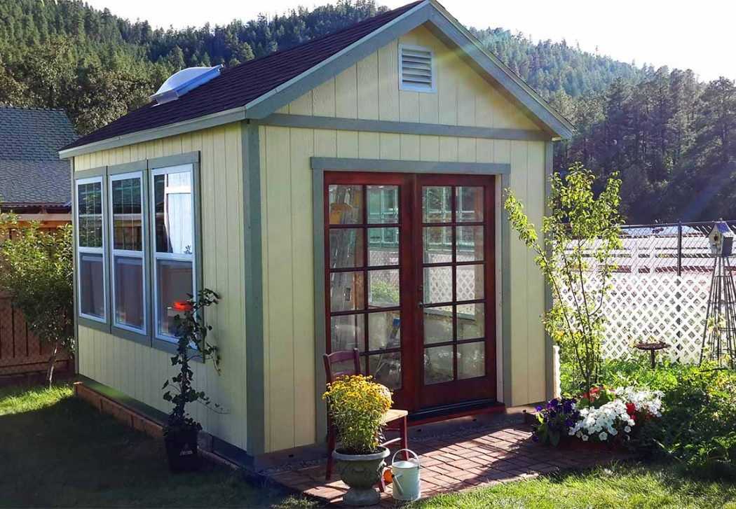 Exterior of the Premier Pro Tall Ranch Garden Retreat Front View