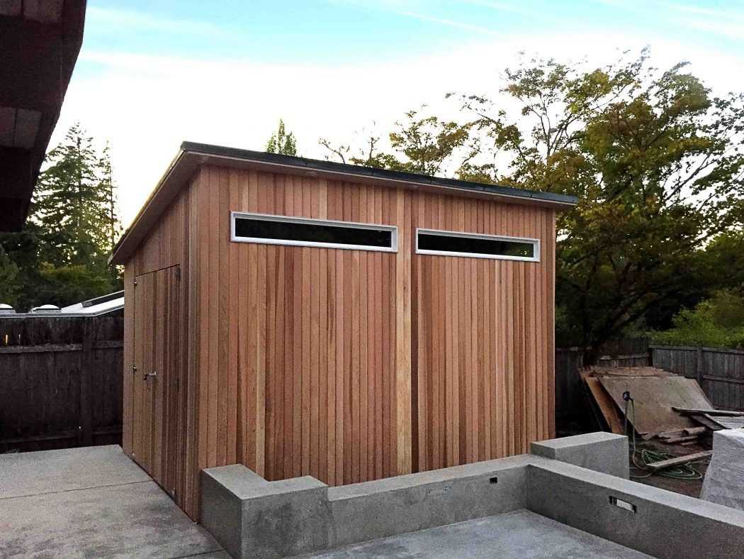 Exterior of the Premier Lean To Storage Side View