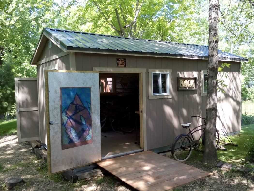 Exterior of the Premier Pro Tall Ranch Back40 bike shop Front Door and Ramp