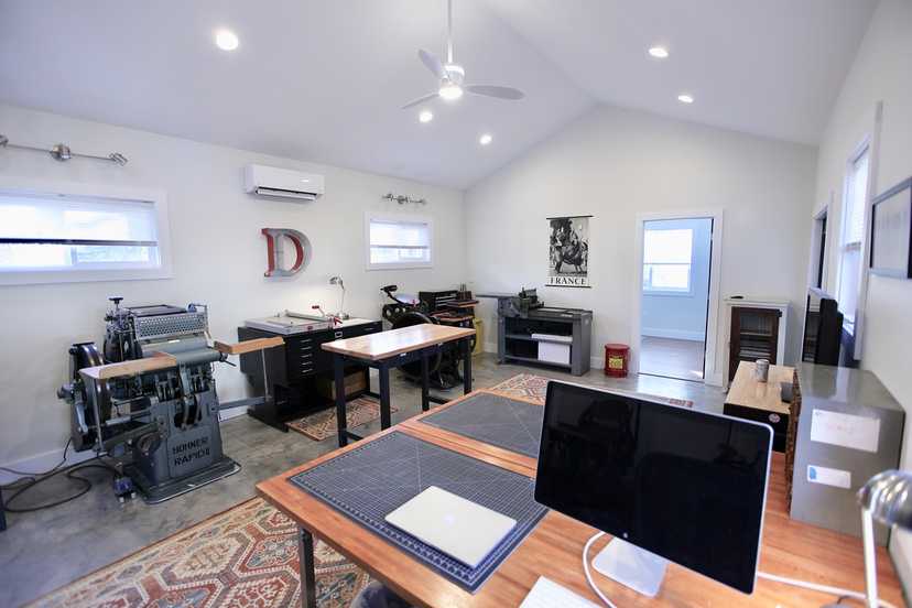 Interior of the Premier Pro Ranch Garage Workshop 01