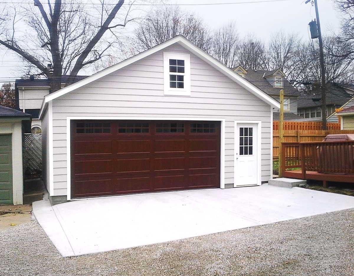 Exterior of the Premier Pro Ranch Garage