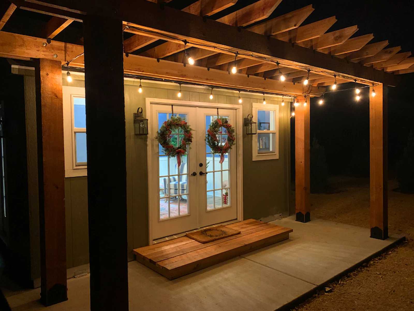Premier Pro Tall Ranch exterior with double doors