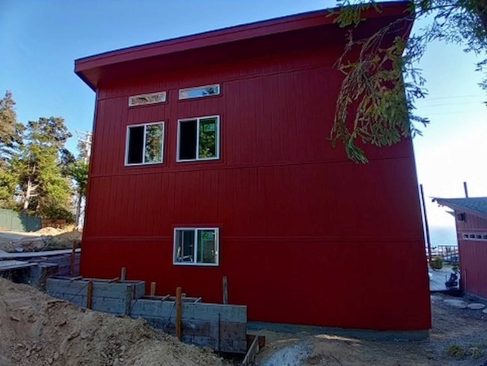 Exterior red Premier Pro Studio Garage in Santa Rosa