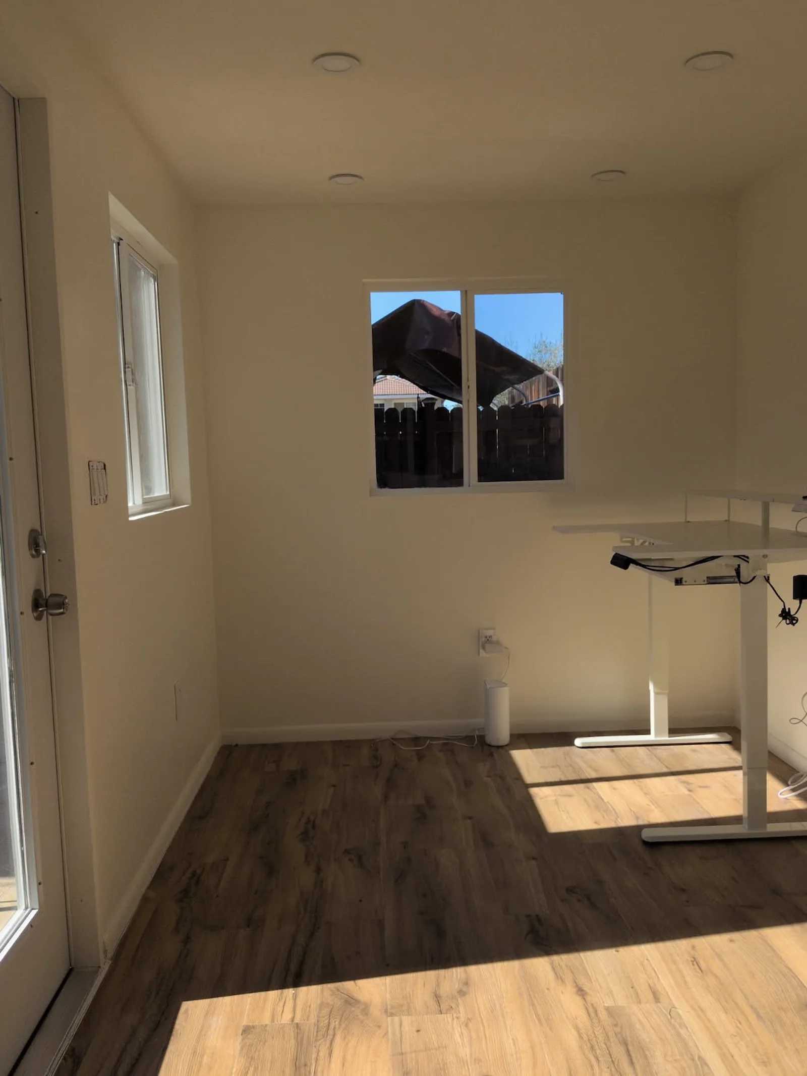 Premier Tall Ranch white interior with standing desk