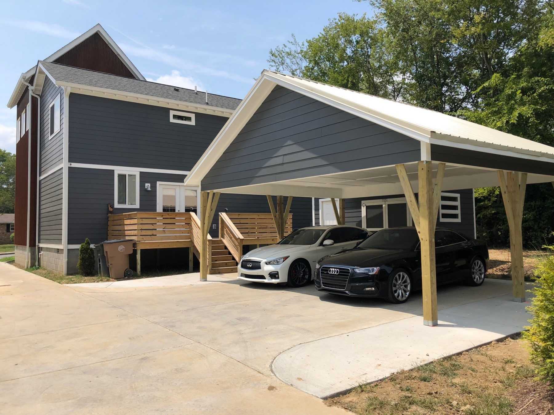 Exterior of the Premier Pro Tall Ranch and Carpart Front View