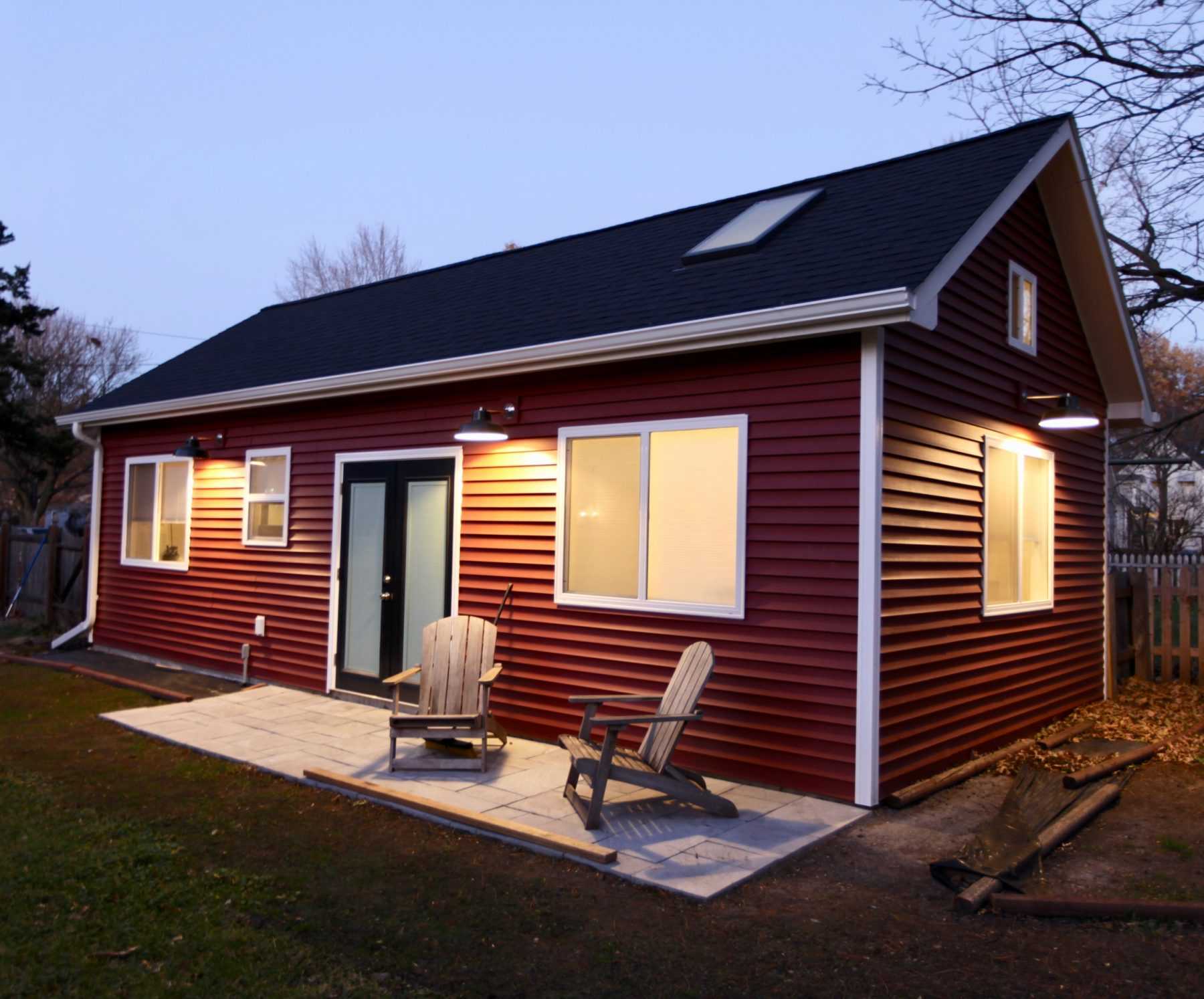 Exterior of the Premier Pro Ranch Garage Workshop Front View