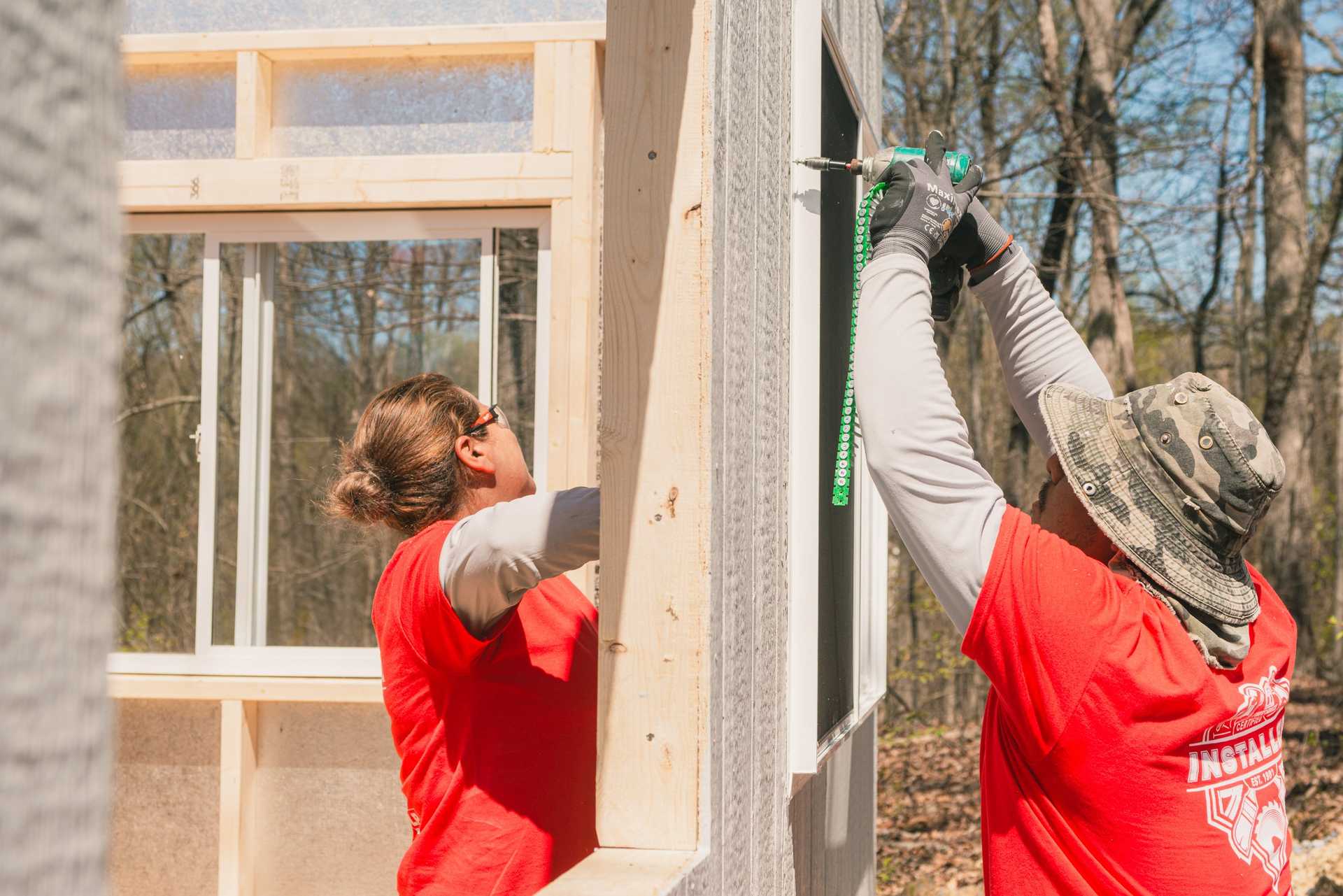 Tuff Shed Team Installing Windows