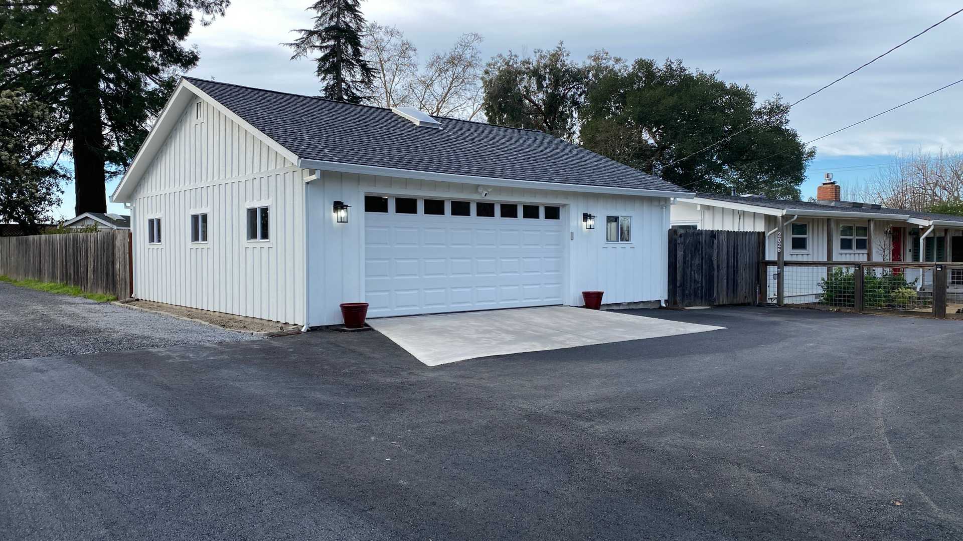A premier pro ranch garage for car storage.