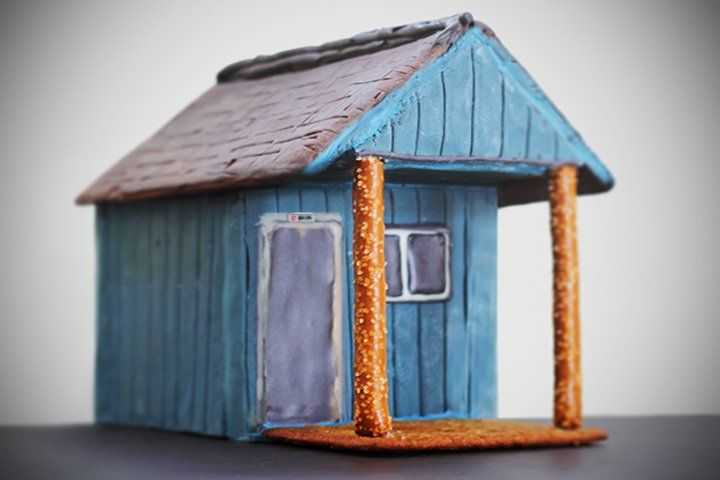 Premier PRO Ranch Weekender Gingerbread Shed