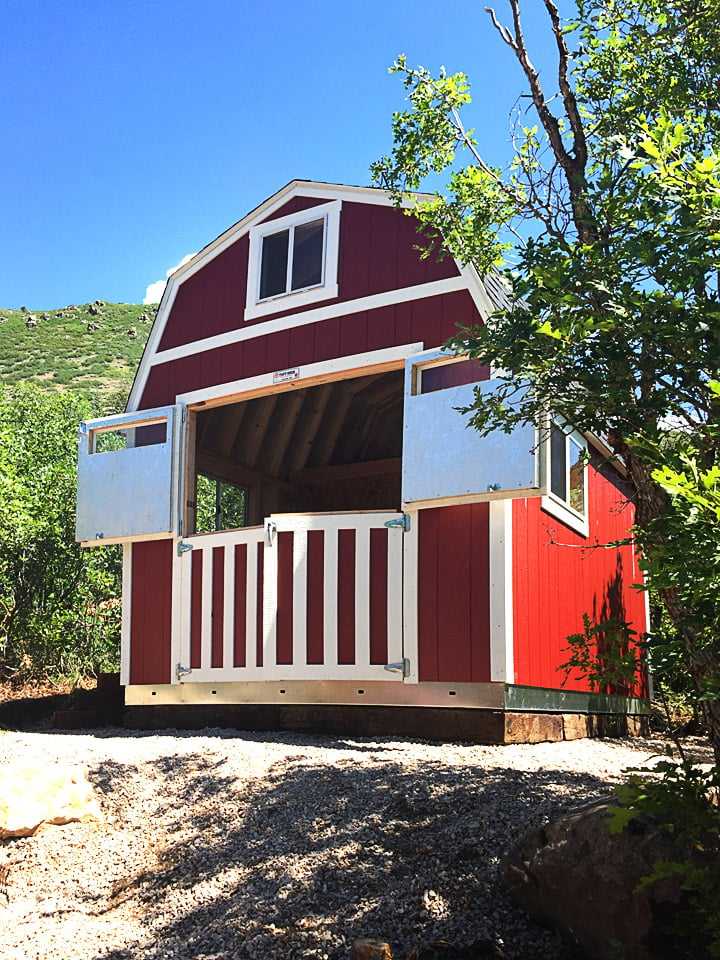 Exterior of the Premier Pro Tall Barn Play Room Dutch Doors