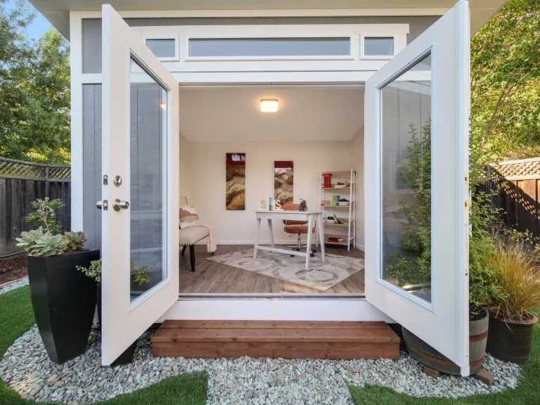 Exterior of the Premier PRO Studio Home Office
